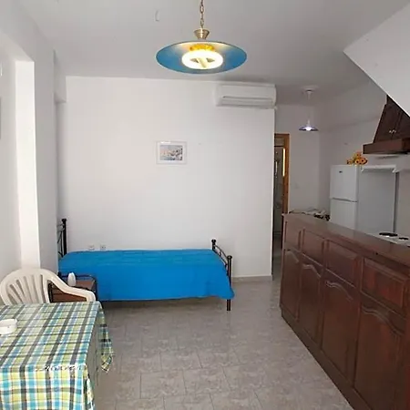 Afroditi Syros
