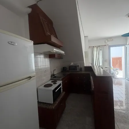 Afroditi Syros Aparthotel 3*