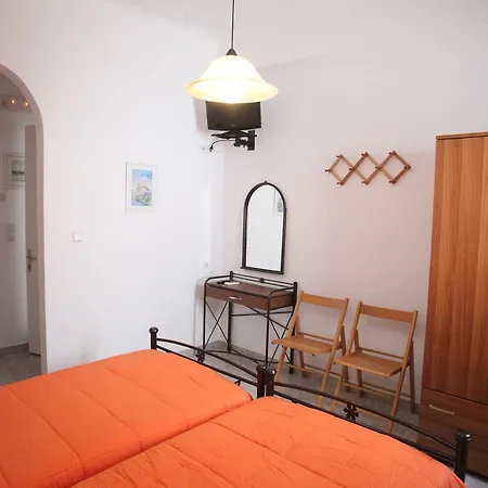 Apart-hotel Afroditi Syros 3*