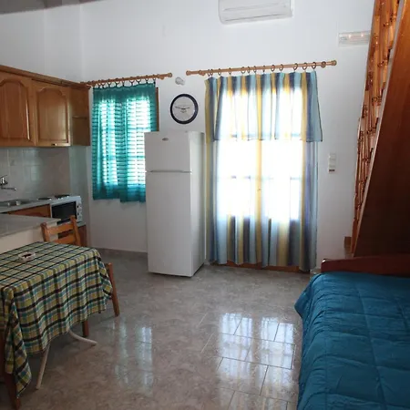 Afroditi Syros Apartahotel 3*