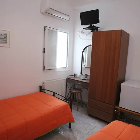 Aparthotel Afroditi Syros 3*